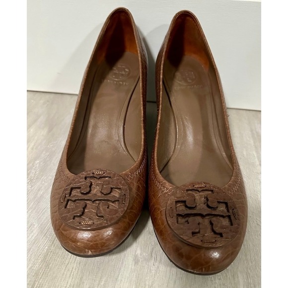 Tory Burch Leather Wedge Pumps Brown size 10 1/2 - Picture 3 of 12